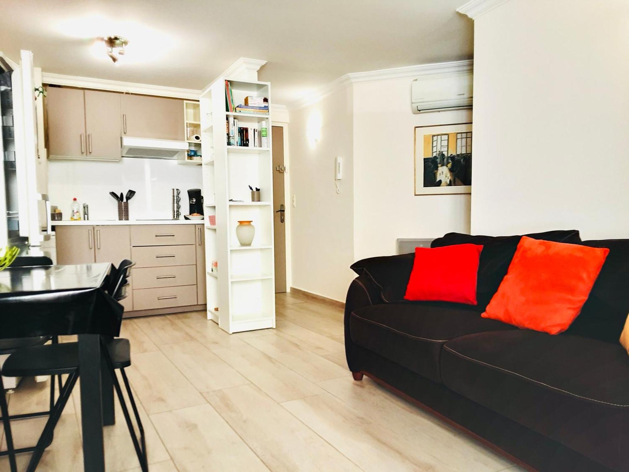 Le Cocon Setois, Clim, Patio Et Garage Pour Vehicule Type Golf, Linge De Lit Et Serviettes Inclus Сет Екстер'єр фото